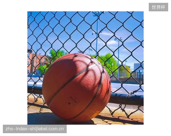 FIBA规则全面接轨,新赛制将放大球队轮换深度和体能储备优势。 FIBA规则全面接轨,新赛制将放大球队轮换深度和体能储备优势。
